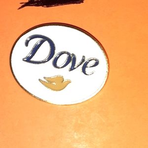 UNILEVER DOVE LAPEL PIN NRMINT CONDITION